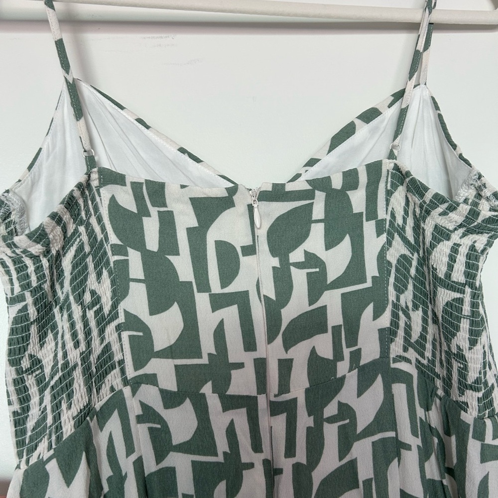 Dynamite old money corset midi dress in green - Picture 10 of 11